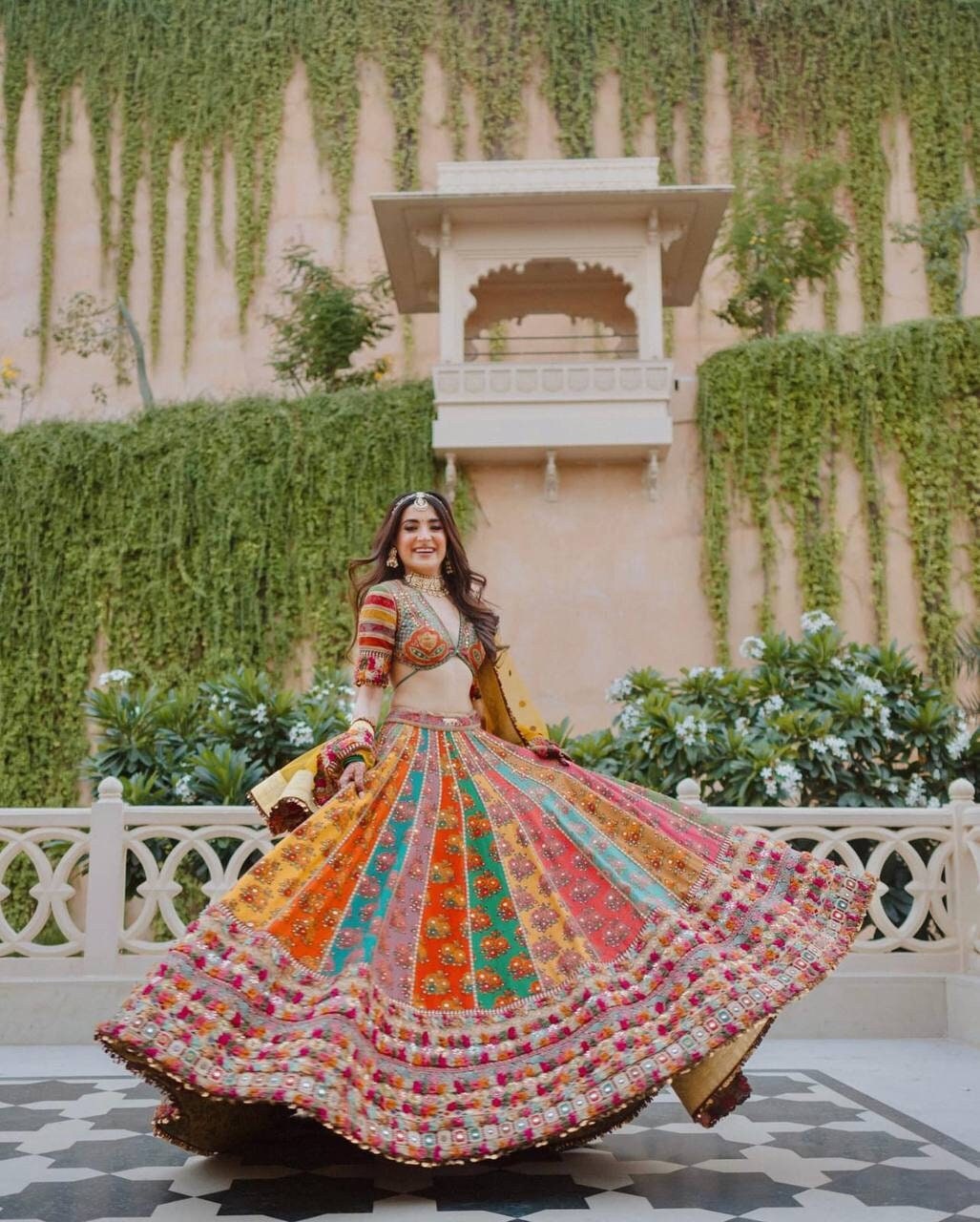 Chaniya Choli For Navratri, Garba lehenga women, Navratri newest Dress, Navratri Lehenga,navratri chaniya choli, Garba Lehenga