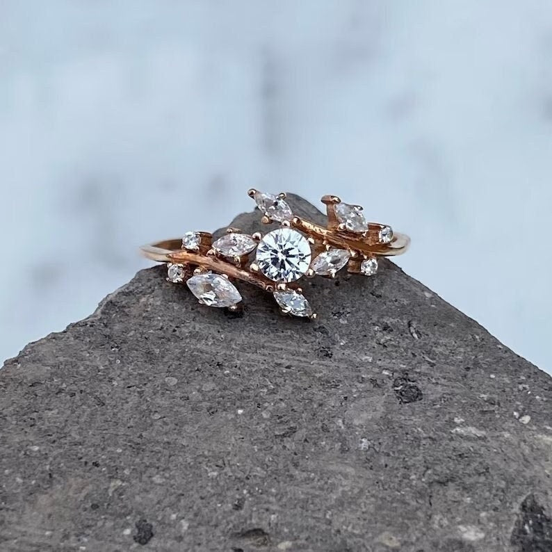 Round Moissanite Diamond Ring Diamond Cluster Ring Unique Moissanite Delicate leaf Bridal Ring