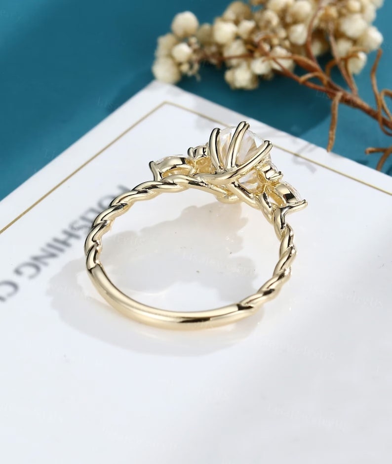 1 Ct Oval Moissanite Diamond Ring, Vintage Style Ring, Unique Solid Gold Ring, Diamond Twisted Ring