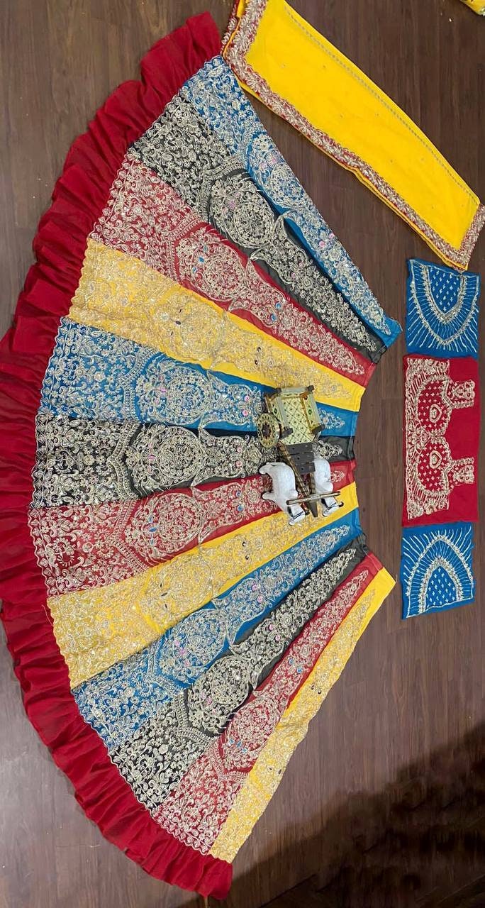 Beautiful multicolour lehanga choli for Sabyasachis Lehengas, Floral Skirts, Punjabi Ethnic Lehengas, Indo-western Outfits, Indian Outfits