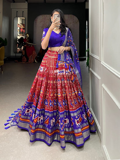 amazing beautiful tussar silk chaniya choli for women Patola Print Bridesmaid Lehengas, Sabyasachis Lehengas, Indo-western Outfits