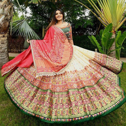 Navratri Special Chaniya Choli For Garba,Garba lehenga women,Navratri Lehenga,Ghagra Choli navratri chaniya choli,Lehenga choli