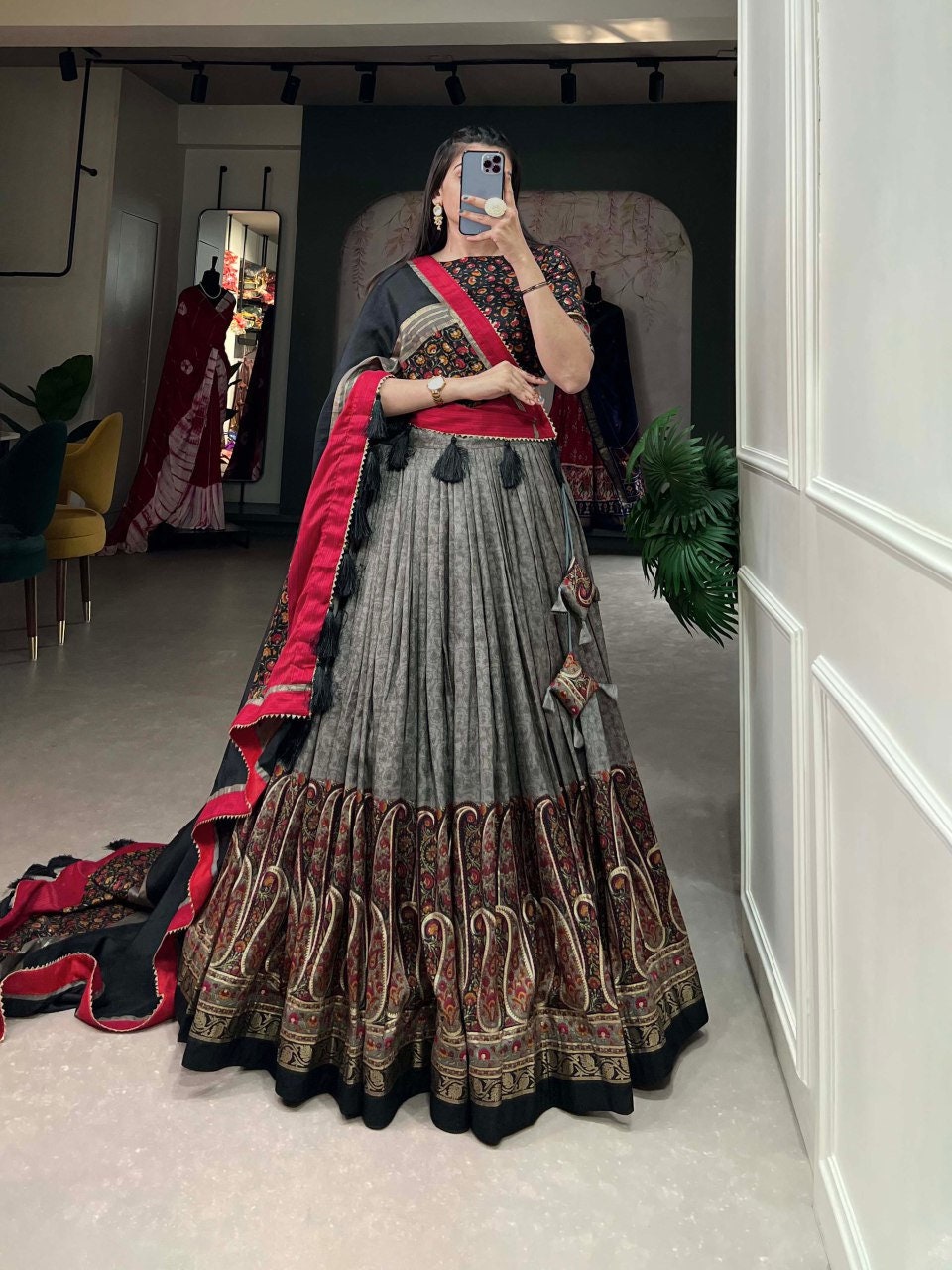 Wedding Wear Dola Silk Lehenga Choli And Dupatta With Kalamkari Print And Weaving Border Work For Women, Wedding Lehenga , Printed Lehenga