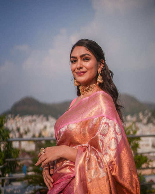 LIGHT BABY PINK COLOUR SAREE PURE BANARASI SILVER ZARI WEAVING