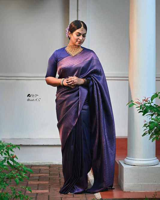 VIOLET COLOUR WITH COPPER ZARI WEAVING COMES WITH HEAVY BROCADE BLOUSE