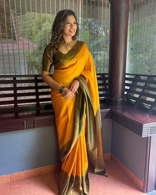 YELLOW  COLOUR PURE BANARASI COPPER ZARI WEAVING SAREE