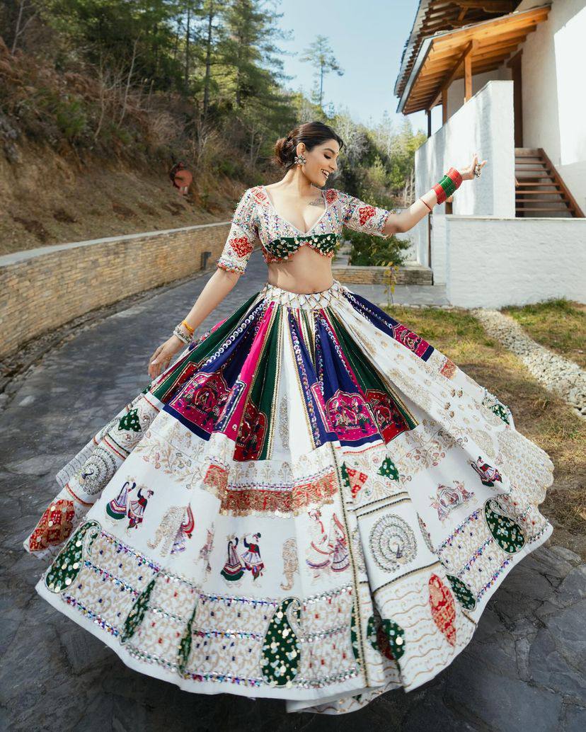 Navratri special lehenga choli for women or girls gujarati garba festival wear chaniya choli Printed lehenga choli in heavy Muslin cotton indian traditional ghagra choli