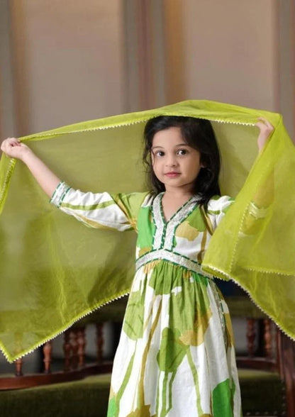 BEAUTIFUL V NECK DESIGNER SALWAR SUIT FOR KIDS GIRLS WEAR COLLECTION