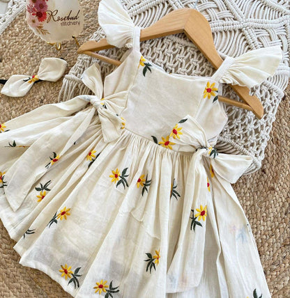 FASHIONABLE COTTON THREAD WORK KID’S FROCK WHITE