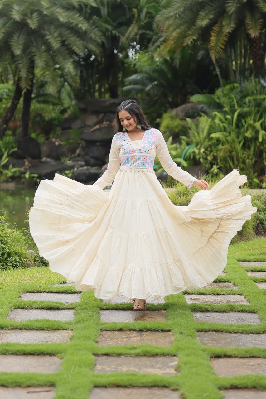 OFF-WHITE COLOR KORA COTTON NAVRATRI GOWN