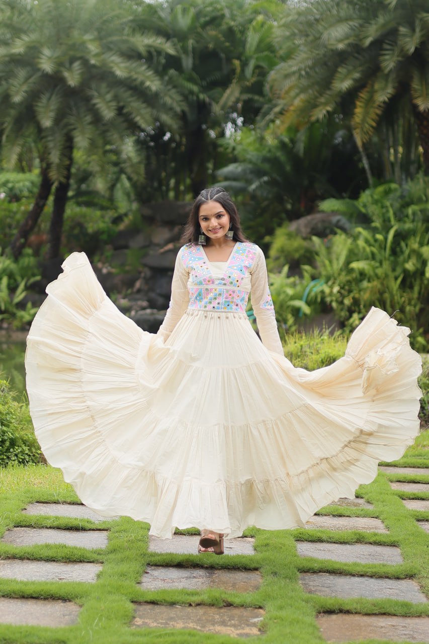 OFF-WHITE COLOR KORA COTTON NAVRATRI GOWN