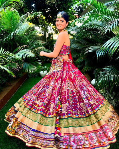 Real Mirror Work Rani Pink Lehenga Choli For Garba Night