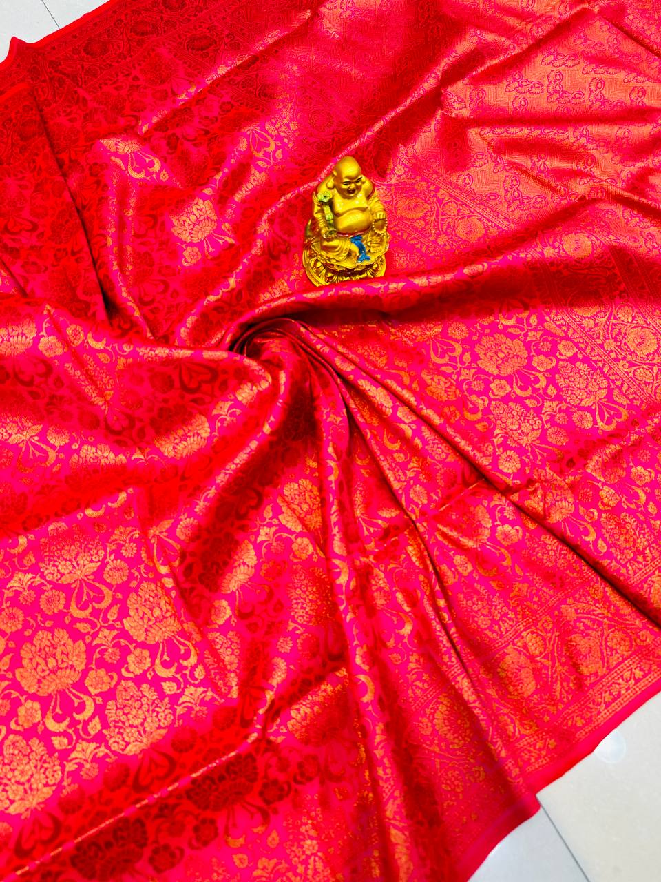 Stylish Firozi Kanjivaram Silk Saree With Outstanding Blouse Piece