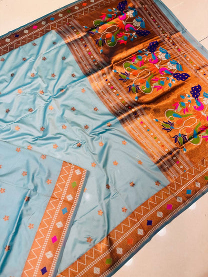 Toned Rich Paithani Silk Sarees And Beautiful Body And Pallu