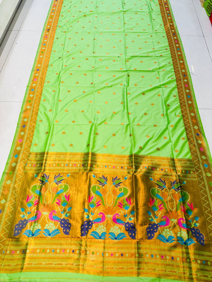 Toned Rich Paithani Silk Sarees And Beautiful Body And Pallu