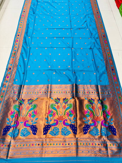 Toned Rich Paithani Silk Sarees And Beautiful Body And Pallu