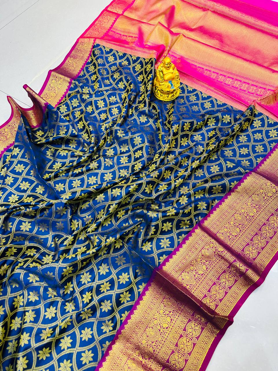 Handloom pattu Weaving Silk Saree With beautiful design