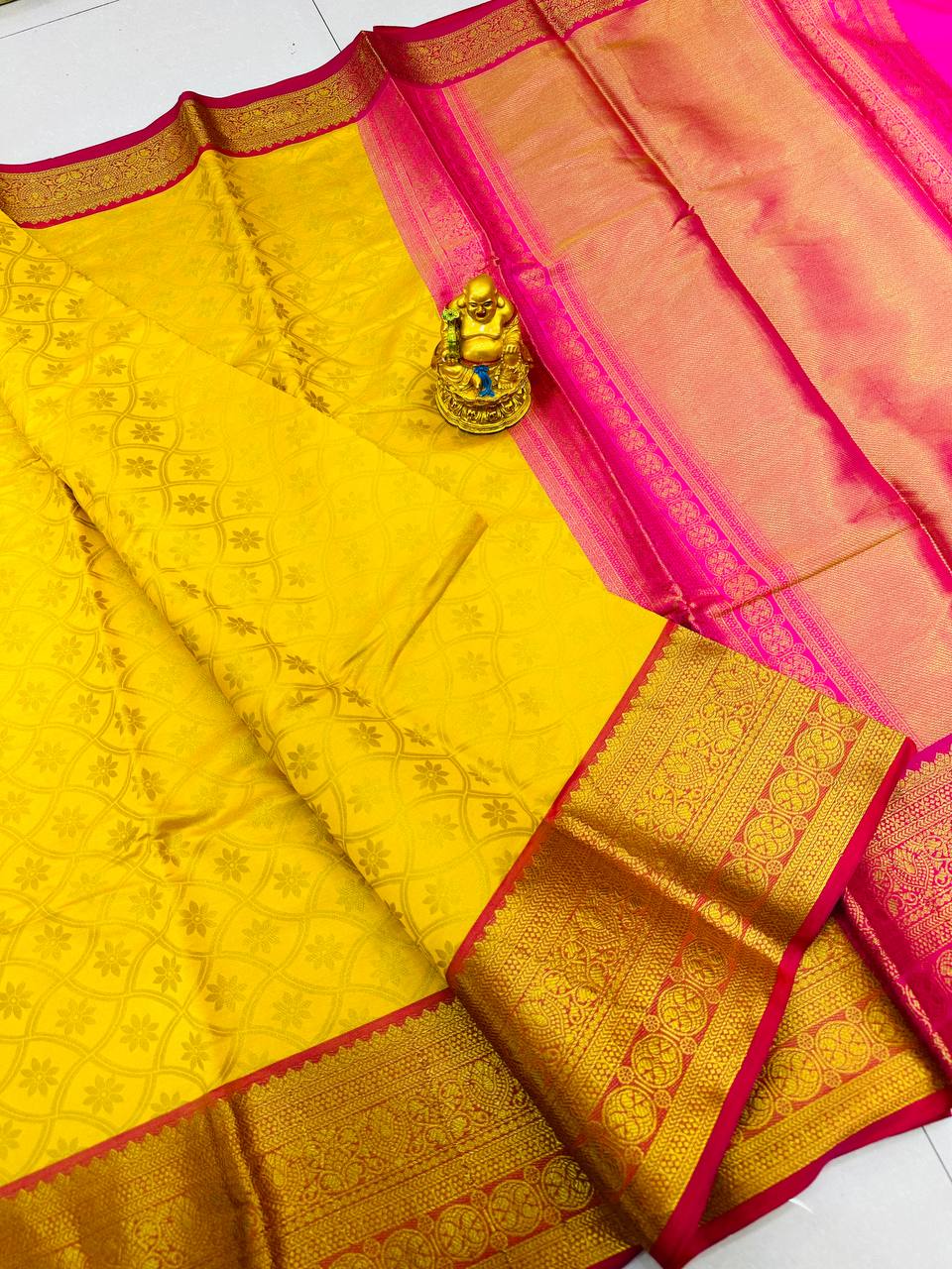 Handloom pattu Weaving Silk Saree With beautiful design