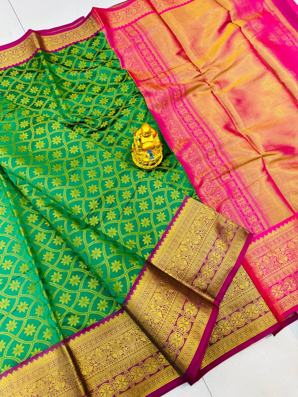 Handloom pattu Weaving Silk Saree With beautiful design