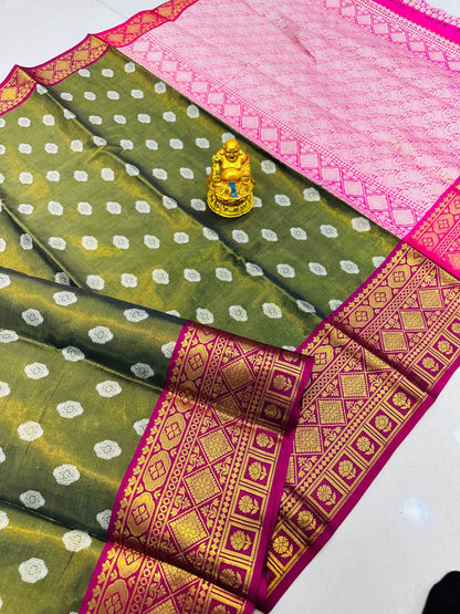 Handloom Weaving Festive Wear Kanjivaram Silk Saree In Brown