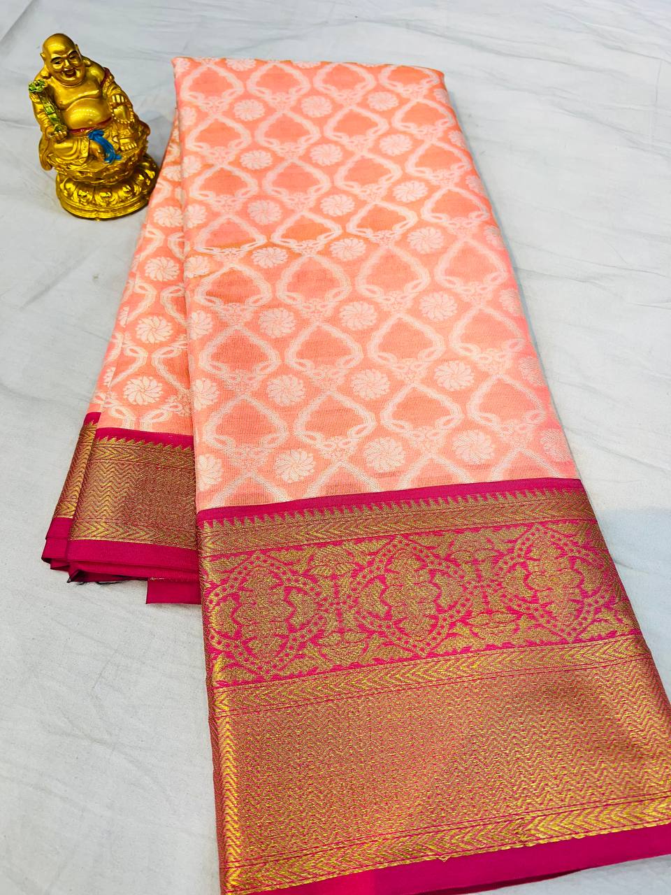 Adorning Brown Kanjivaram Silk With Effervescent Blouse Piece